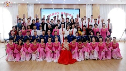 凝聚爱国精神，厚植家国情怀 ——记大连退役飞行员宣讲团社区活动
